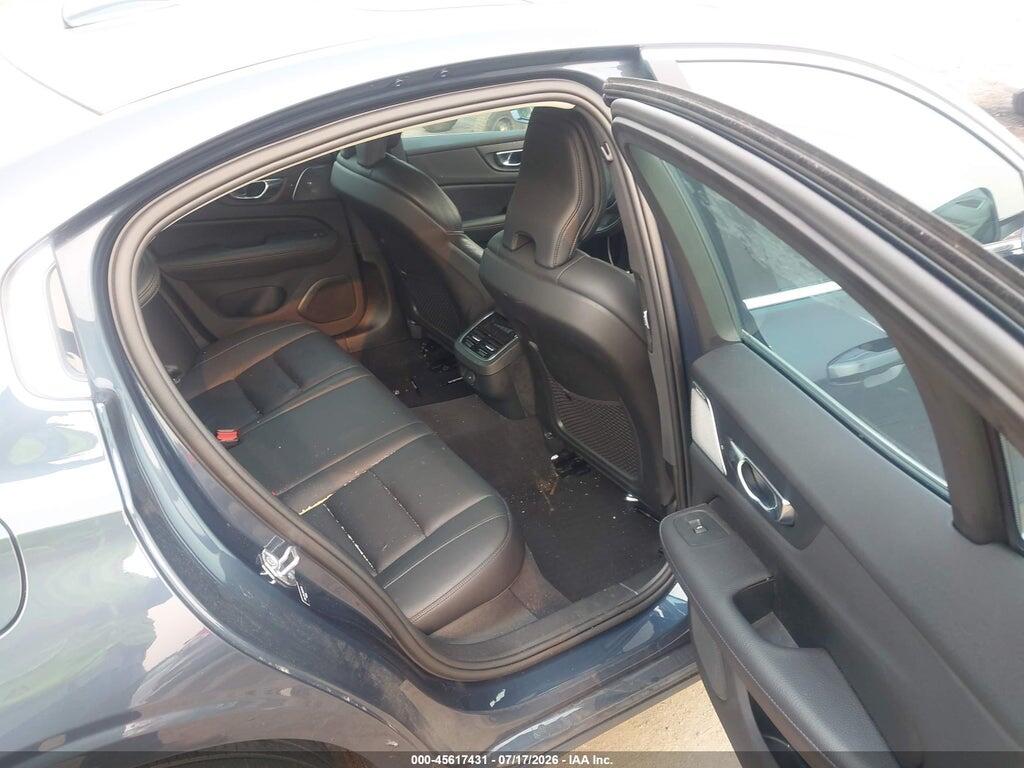 7JRL12TL2NG156150 2022 VOLVO S60 photo no. 8