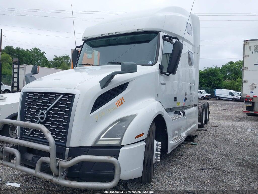 4V4NC9EH1NN606681 2022 VOLVO VNL photo no. 2