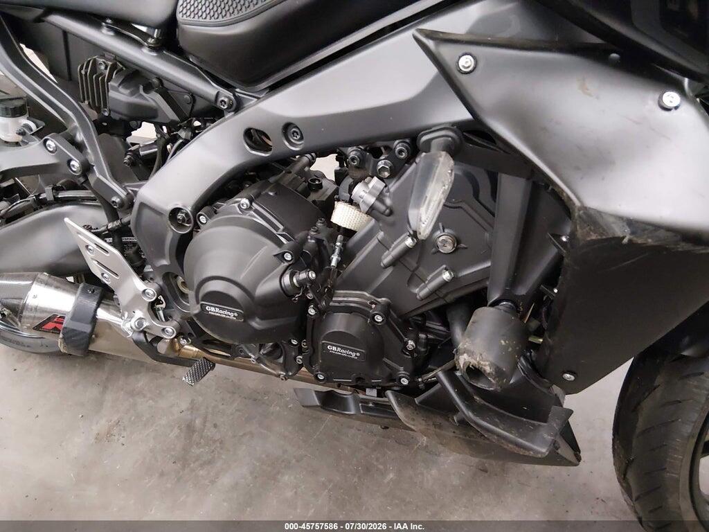 JYARN71E3NA002981 2022 YAMAHA MT09 photo no. 8