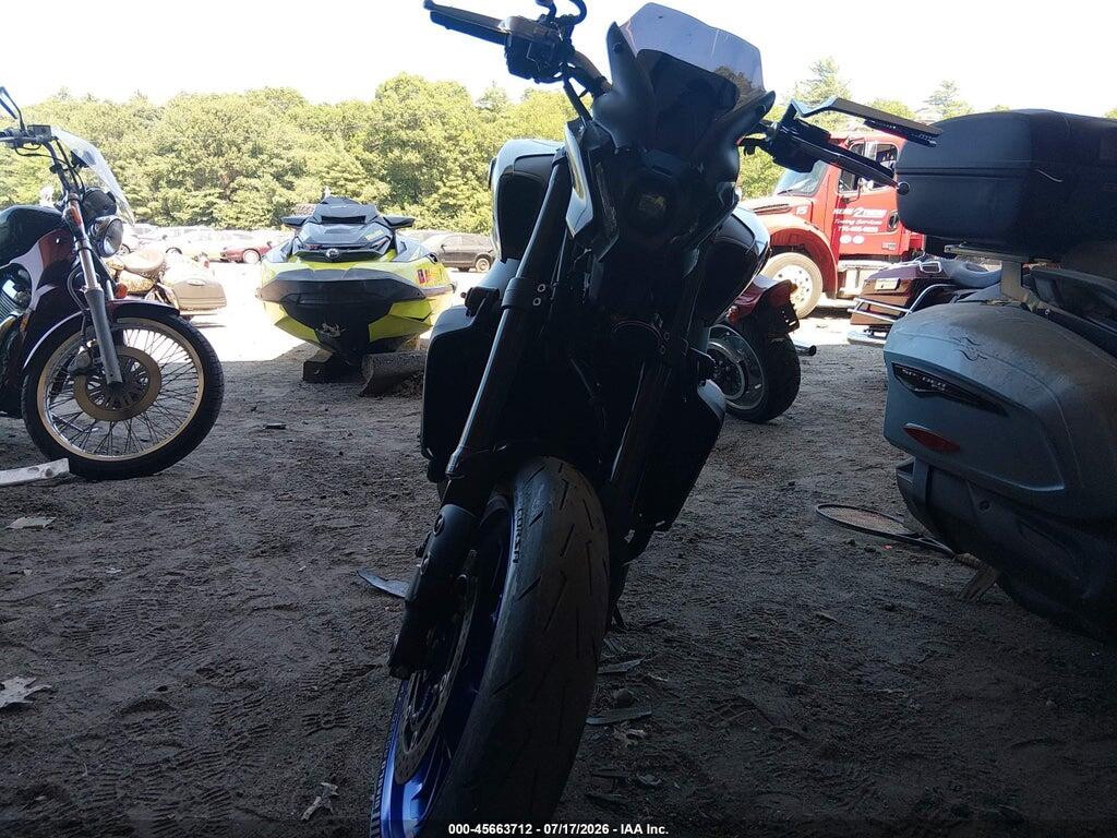 JYARN71E8NA002829 2022 YAMAHA MT09 photo no. 5
