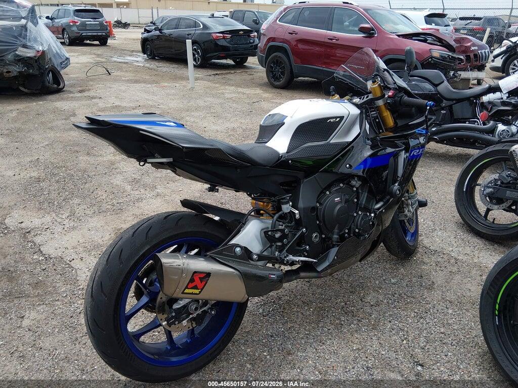 JYARN67E1NA000552 2022 YAMAHA YZFR1M photo no. 4