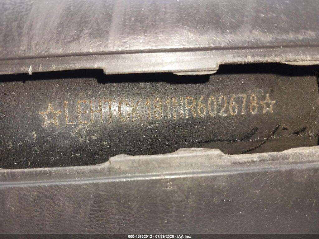 LEHTCK181NR602678 2022 ZHEJIANG SCOOTER photo no. 10
