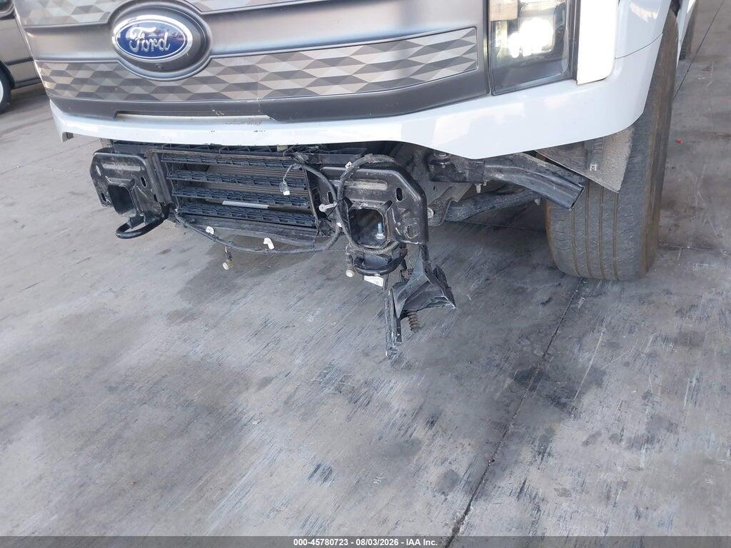 1FT6W1EV0PWG53258 2023 FORD F-150 LIGHTNING photo no. 6