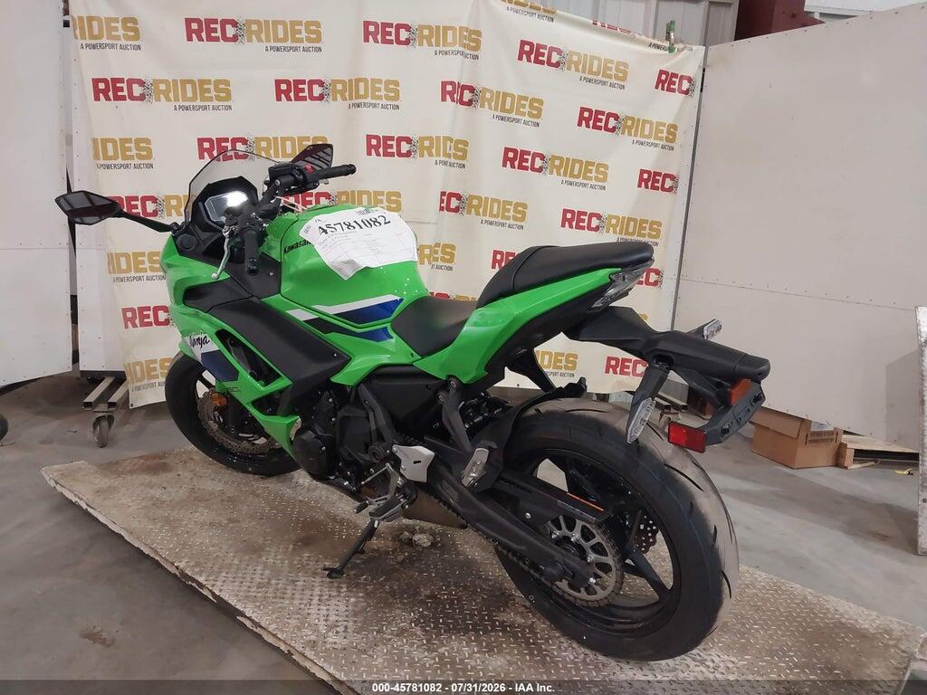 ML5EXEP19TDAG8302 2026 KAWASAKI EX650 photo no. 3