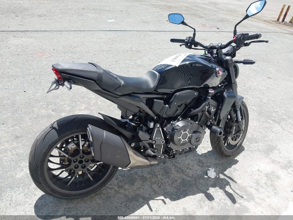 JH2SC8010PK500205 2023 HONDA CB1000 photo no. 12