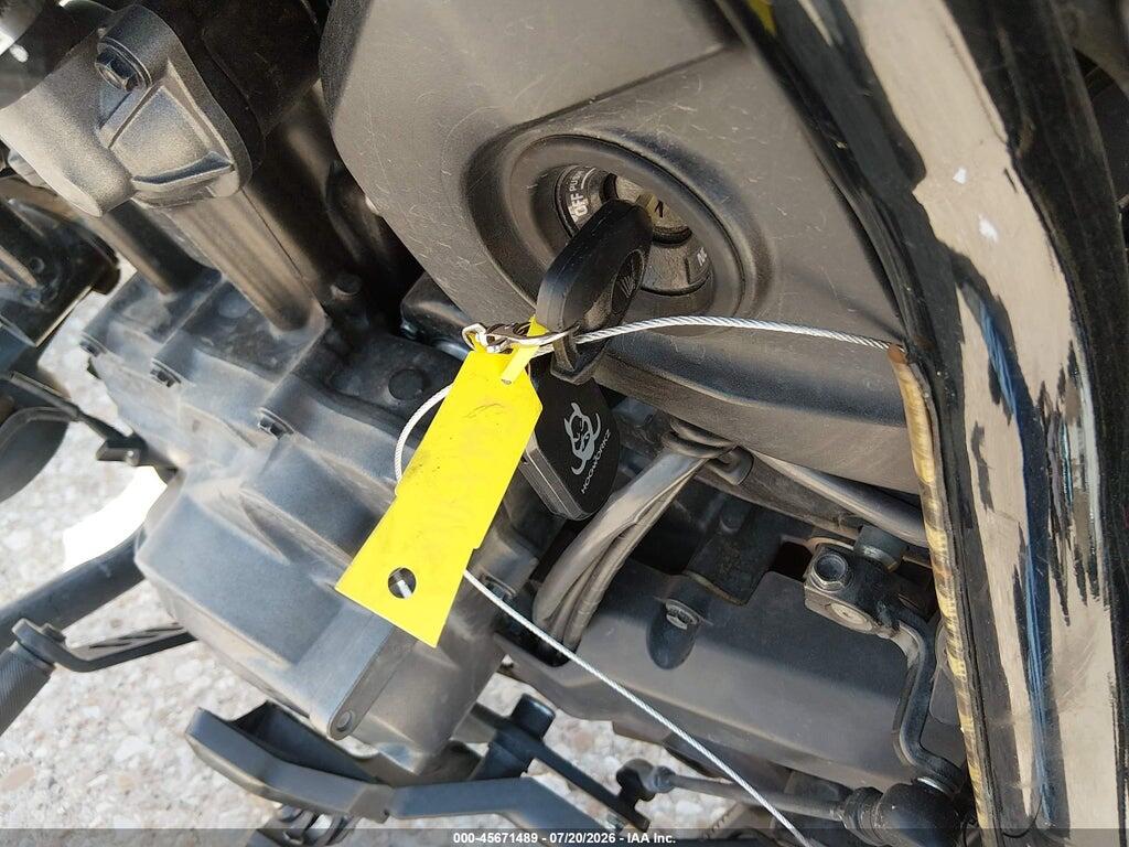 JH2SC8305PK200470 2023 HONDA CMX1100 photo no. 11