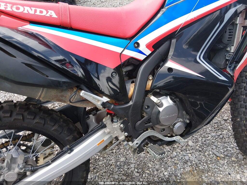 MLHND1645P5200408 2023 HONDA CRF300 photo no. 8