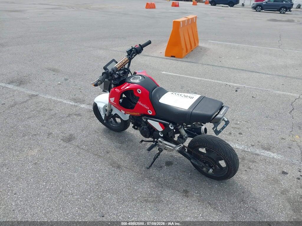 MLHJC9211P5102889 2023 HONDA GROM photo no. 3