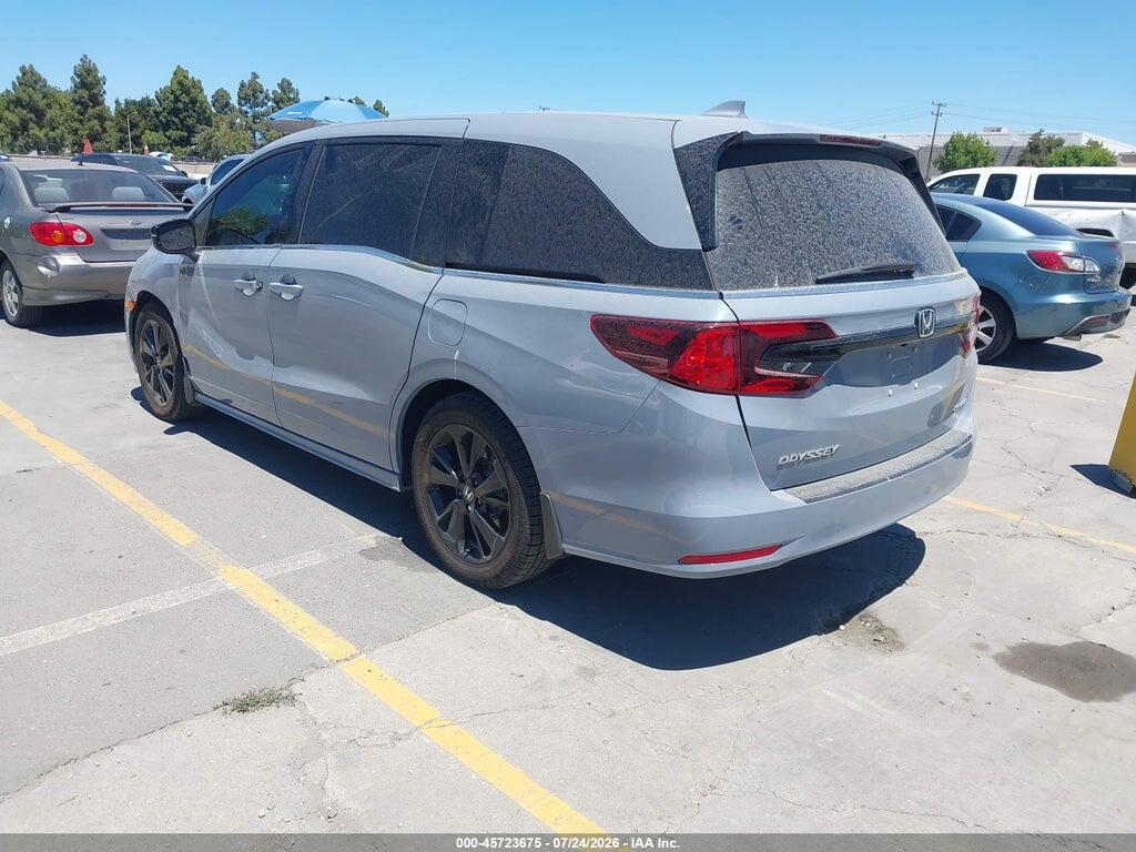 5FNRL6H78PB004196 2023 HONDA ODYSSEY photo no. 3