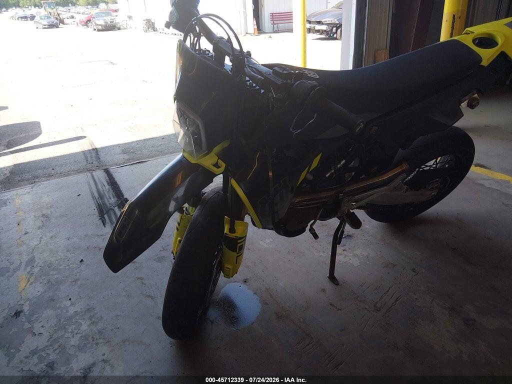 VBKUSV408PM757328 2023 HUSQVARNA SUPERMOTO 701 photo no. 2