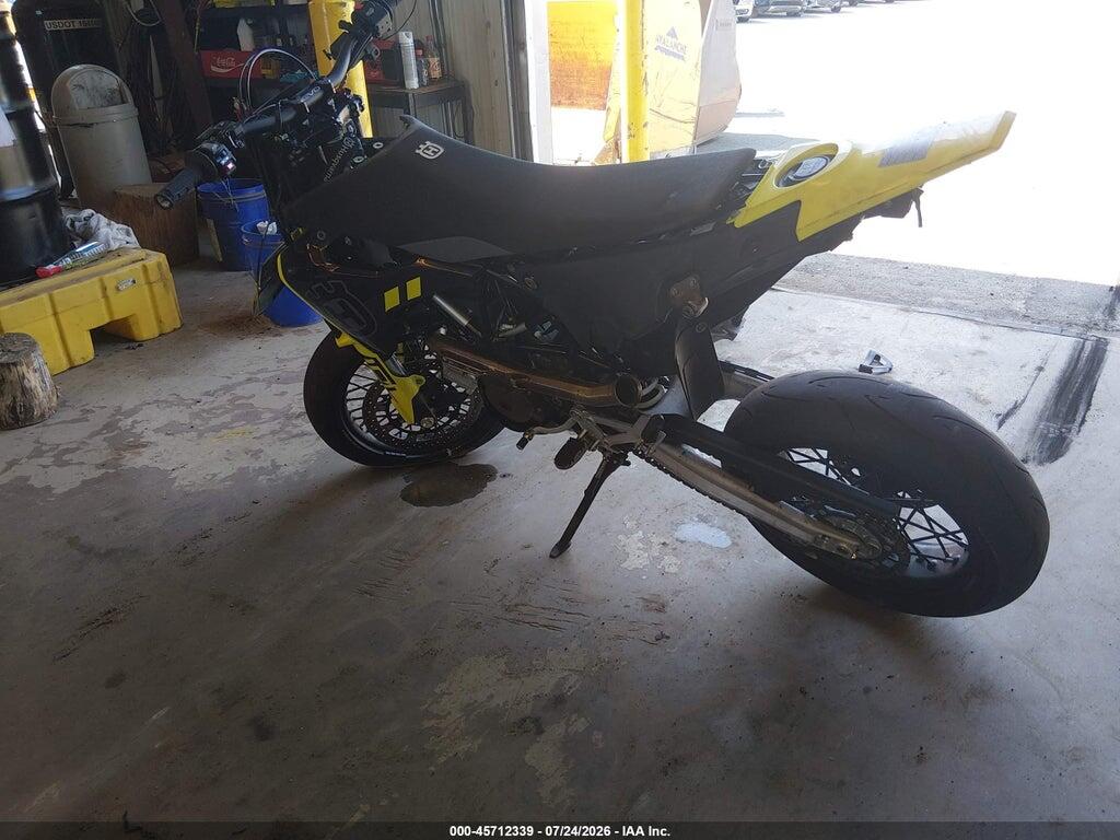 VBKUSV408PM757328 2023 HUSQVARNA SUPERMOTO 701 photo no. 3