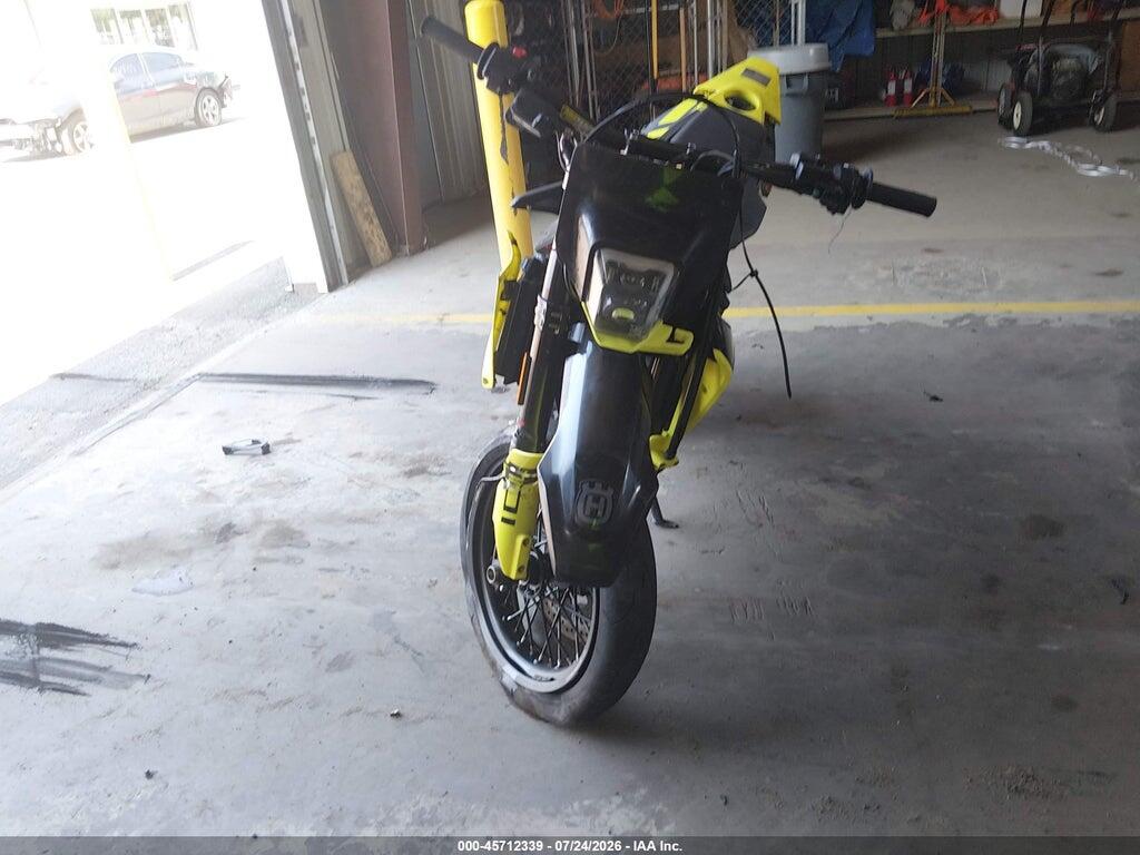 VBKUSV408PM757328 2023 HUSQVARNA SUPERMOTO 701 photo no. 5