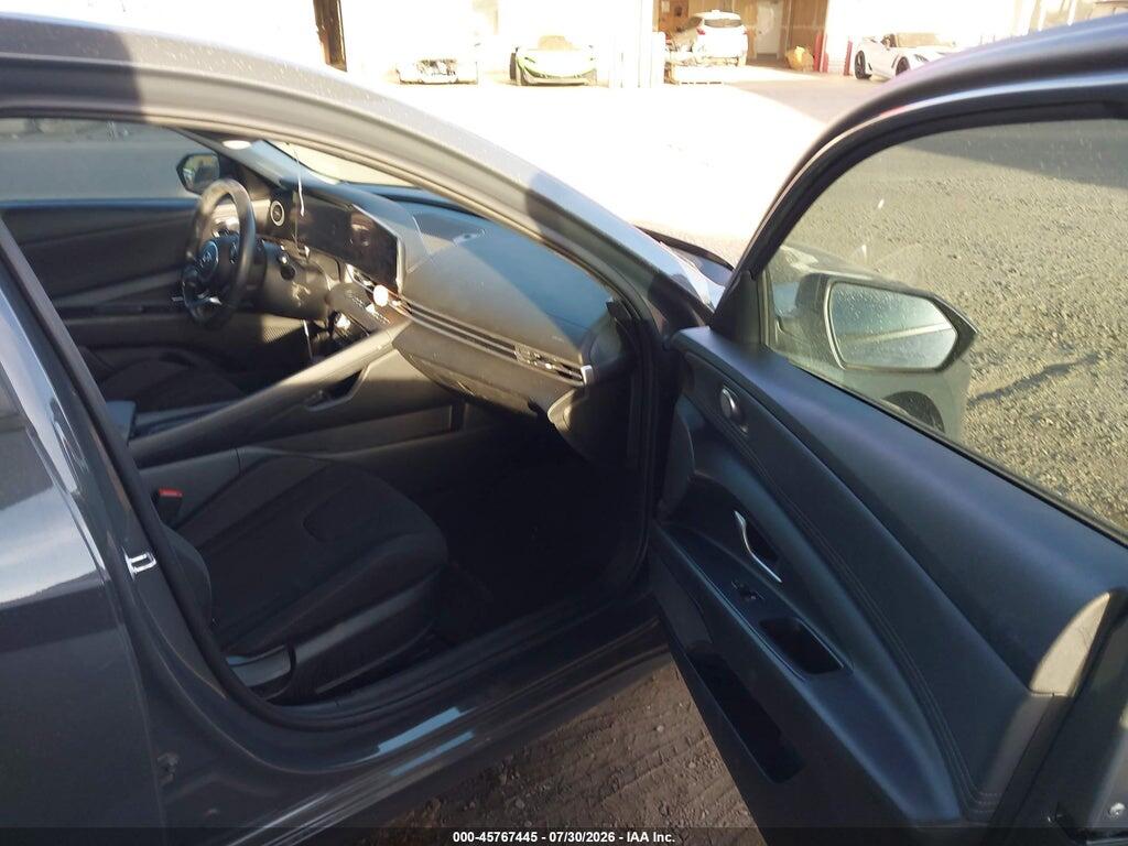 KMHLS4AG4PU599865 2023 HYUNDAI ELANTRA photo no. 5