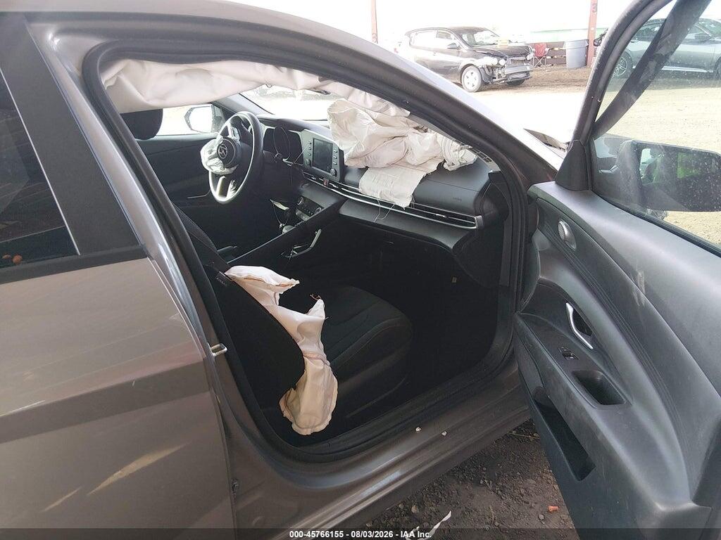 KMHLM4AG0PU438603 2023 HYUNDAI ELANTRA photo no. 5