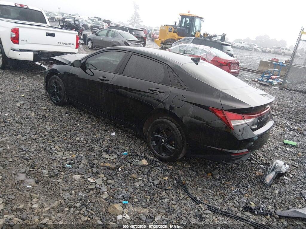 KMHLM4AG9PU460972 2023 HYUNDAI ELANTRA photo no. 3