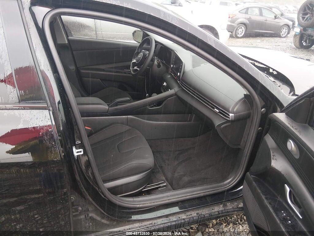 KMHLM4AG9PU460972 2023 HYUNDAI ELANTRA photo no. 5