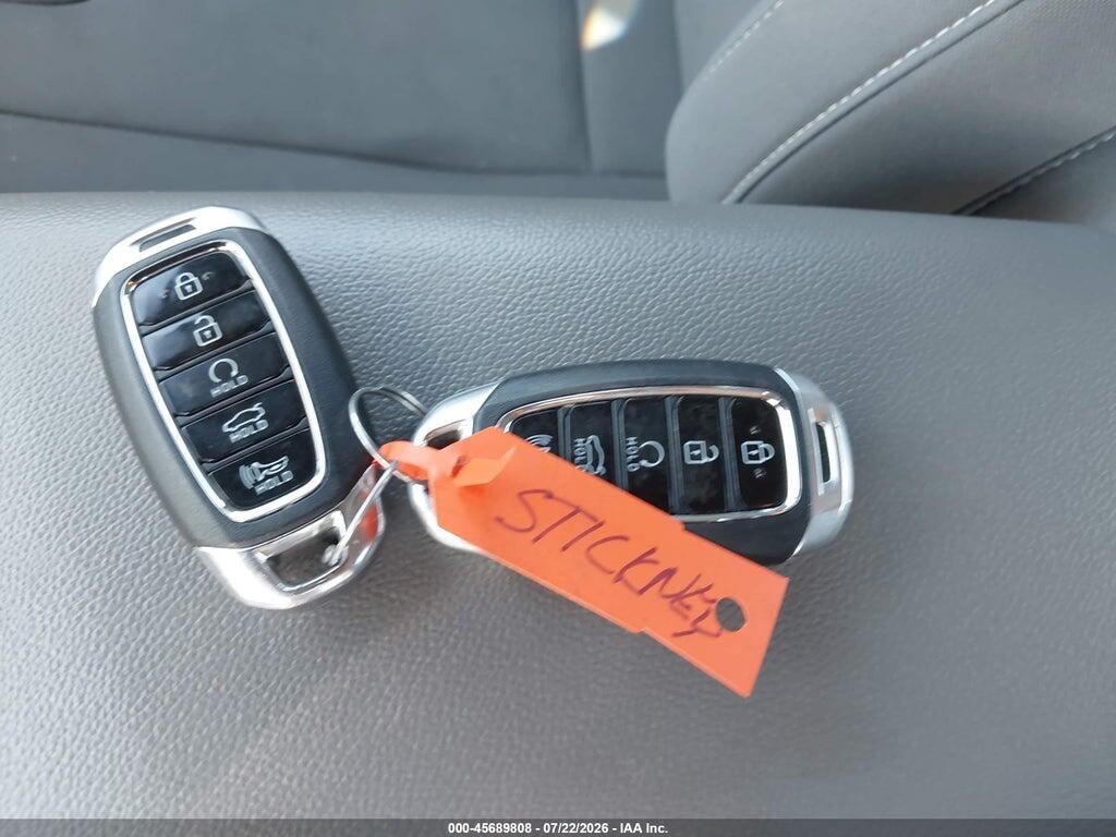 KMHLM4AG8PU563896 2023 HYUNDAI ELANTRA photo no. 11