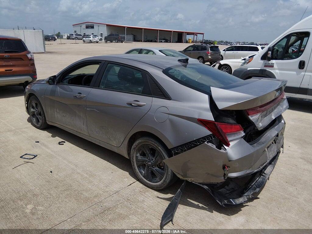 KMHLM4AGXPU438883 2023 HYUNDAI ELANTRA photo no. 3