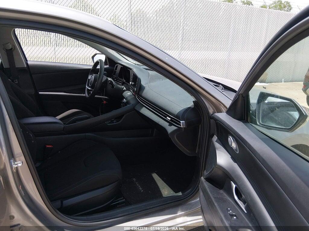 KMHLM4AGXPU438883 2023 HYUNDAI ELANTRA photo no. 5