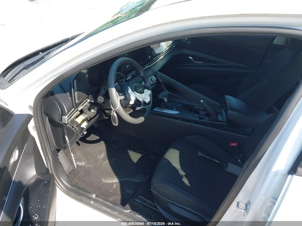 5NPLM4AG4PH112219 2023 HYUNDAI ELANTRA photo no. 5