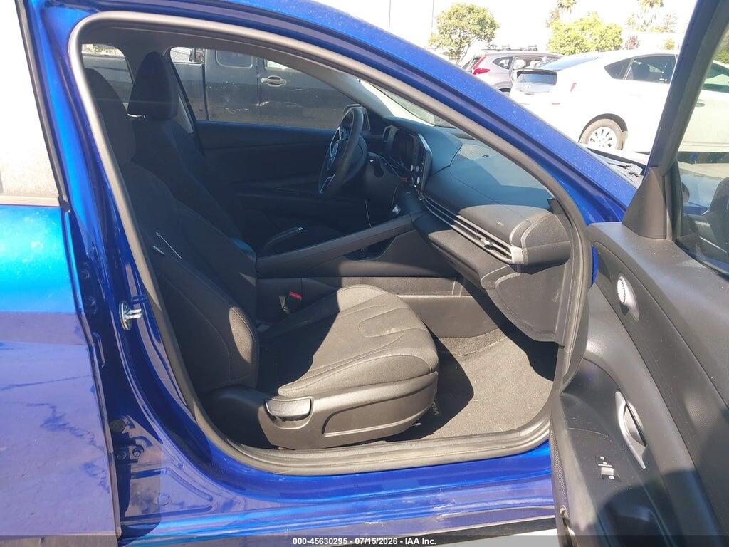 5NPLM4AG2PH105284 2023 HYUNDAI ELANTRA photo no. 5