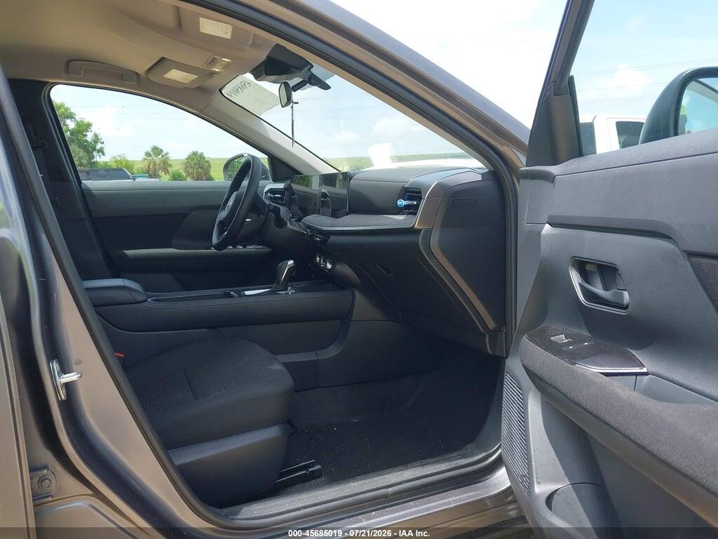 3N8AP6BE8TL358633 2026 NISSAN KICKS photo no. 5