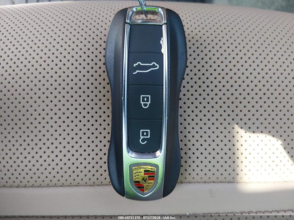 WP1BE2AY9TDA45007 2026 PORSCHE CAYENNE E-HYBRID COUPE photo no. 11