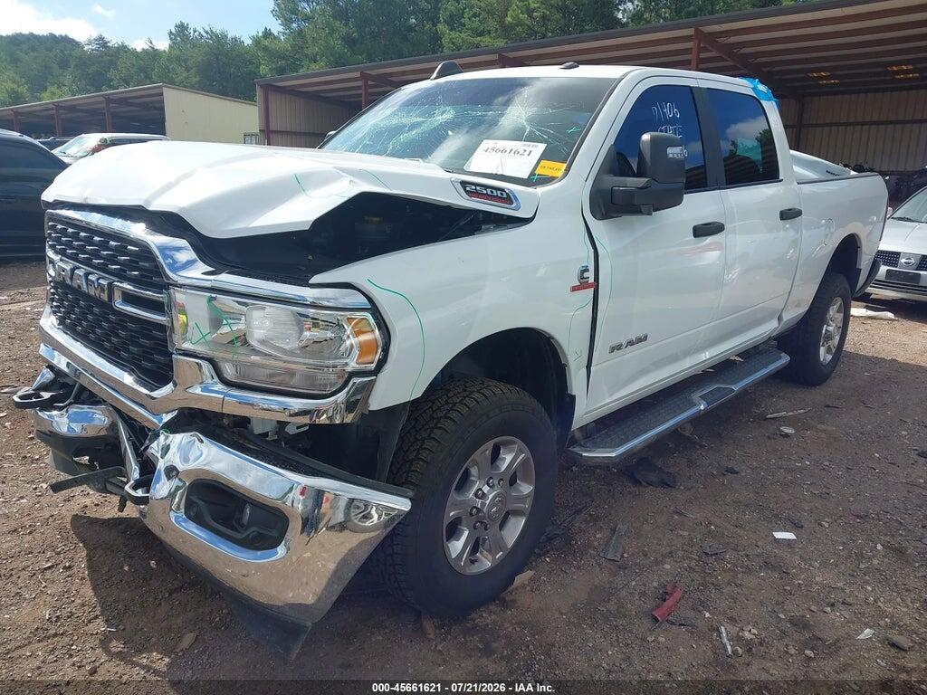 2024 RAM 2500 BIG HORN — Фото 2 из 16
