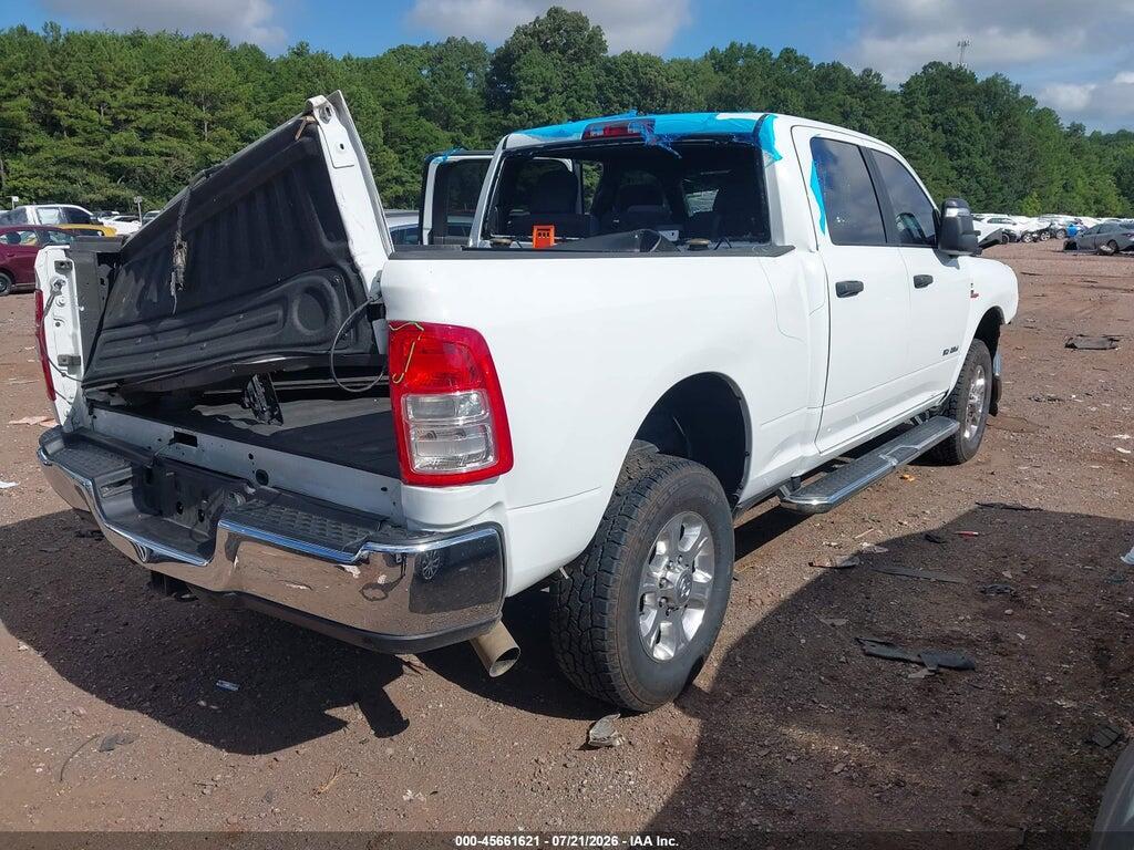 2024 RAM 2500 BIG HORN — Фото 4 из 16