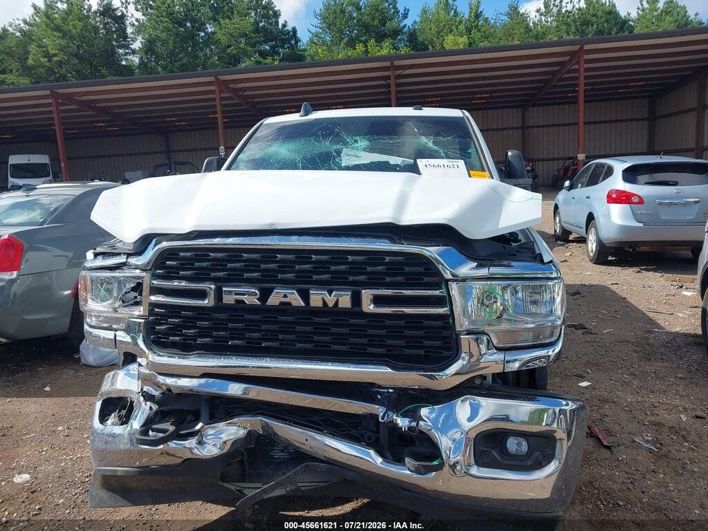 2024 RAM 2500 BIG HORN — Фото 6 из 16