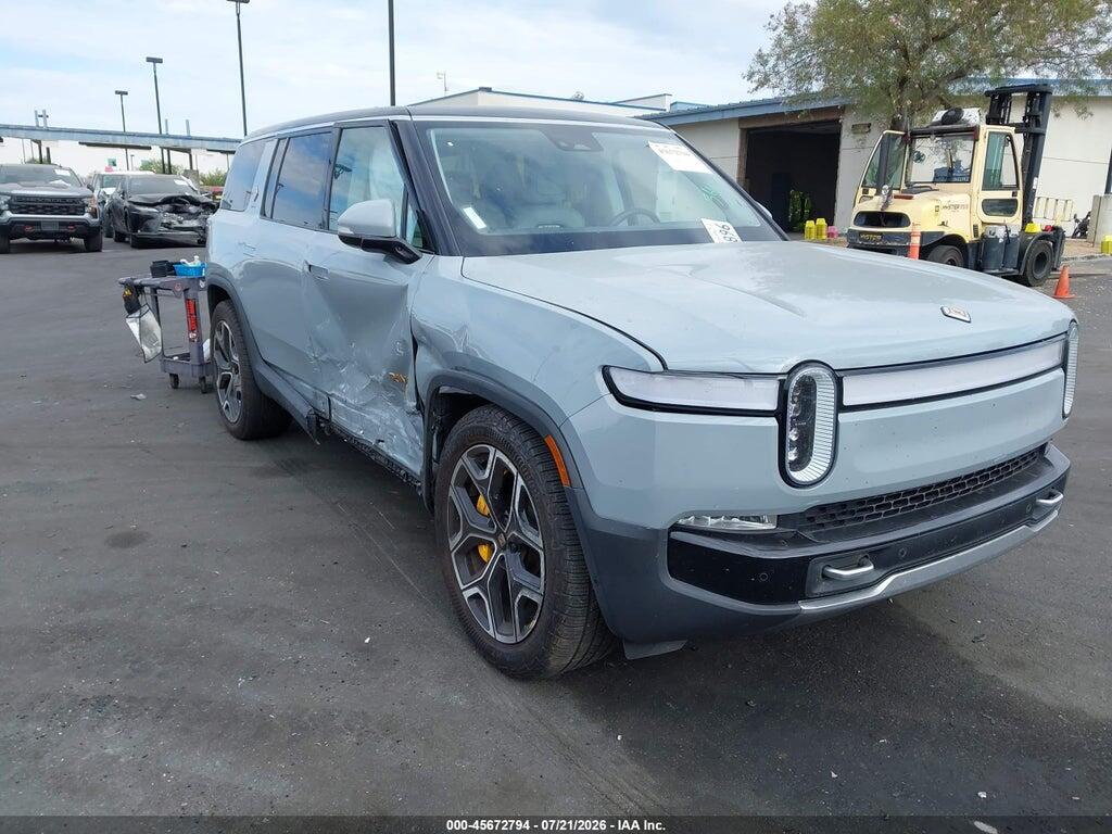 7PDSGABA2RN039164 2024 RIVIAN R1S photo no. 1