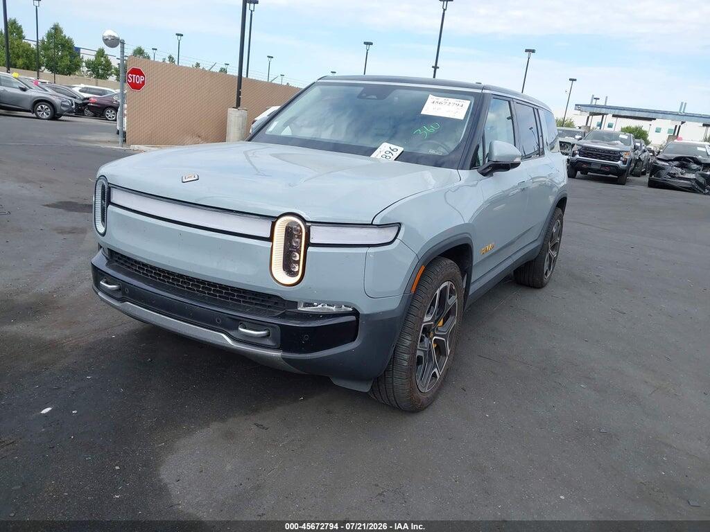 7PDSGABA2RN039164 2024 RIVIAN R1S photo no. 2
