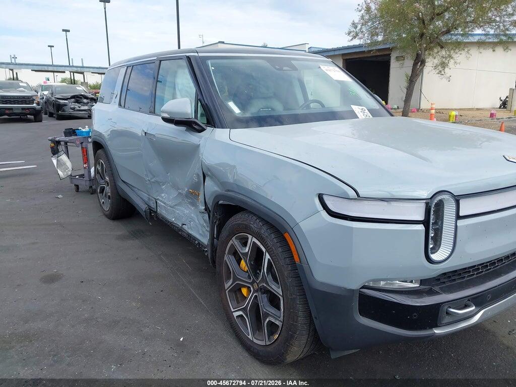 7PDSGABA2RN039164 2024 RIVIAN R1S photo no. 6