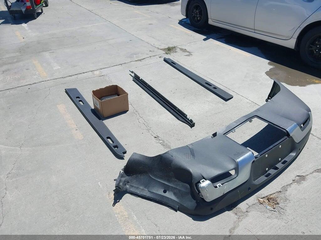 7FCTGFAAXTN043572 2026 RIVIAN R1T photo no. 12
