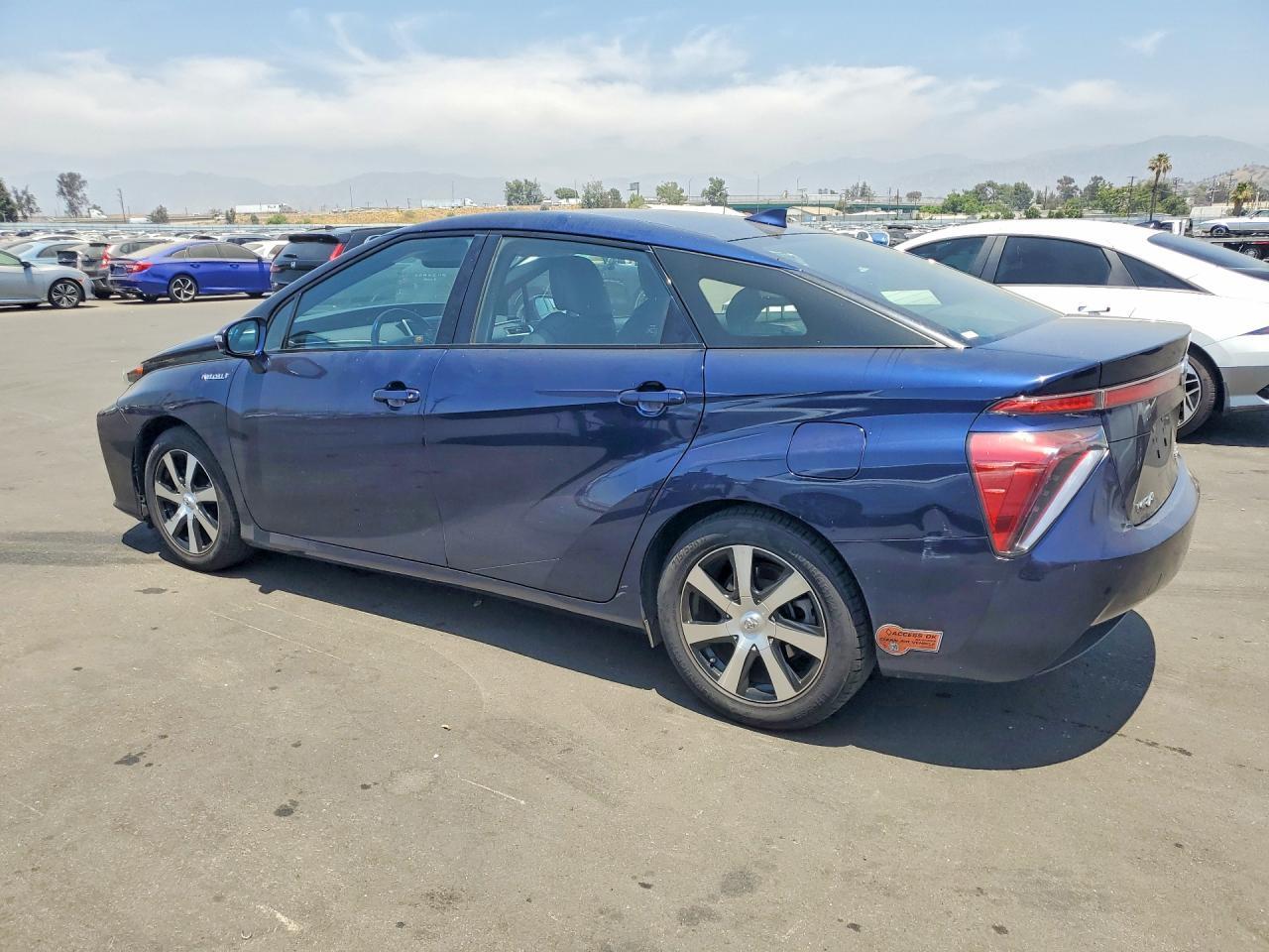 JTDBVRBD3HA001955 2017 TOYOTA MIRAI photo no. 2