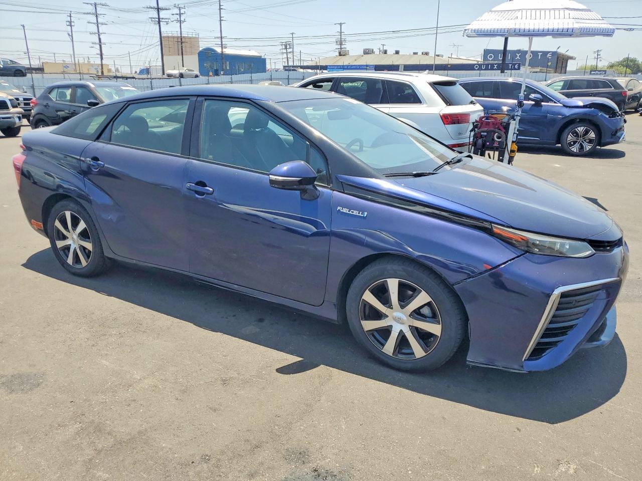 JTDBVRBD3HA001955 2017 TOYOTA MIRAI photo no. 4