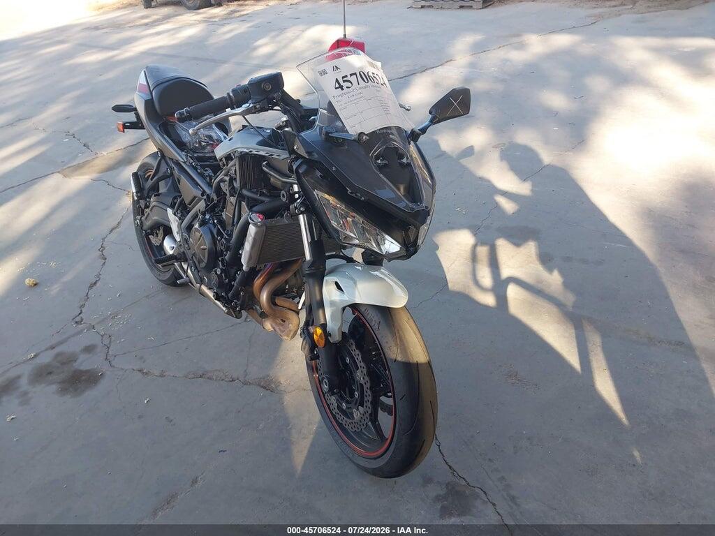 ML5EXER16PDA90913 2023 KAWASAKI EX650 photo no. 1