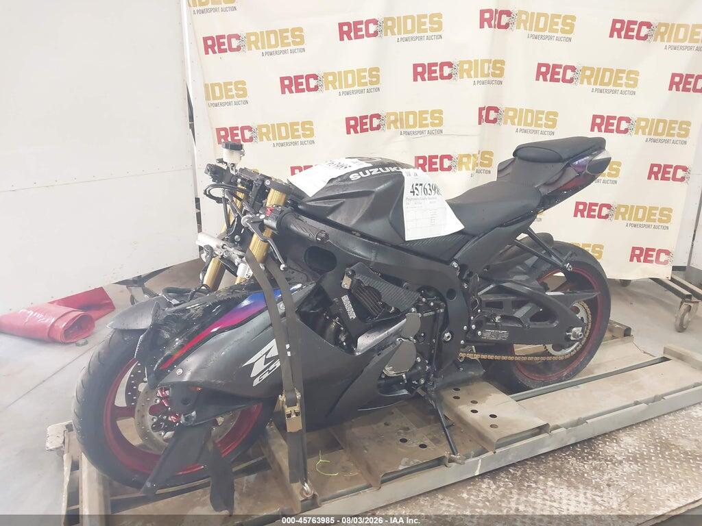 JS1GR7MA1T7101697 2026 SUZUKI GSX-R750 photo no. 2