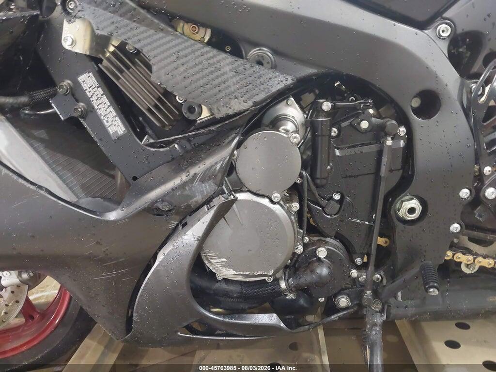 JS1GR7MA1T7101697 2026 SUZUKI GSX-R750 photo no. 9