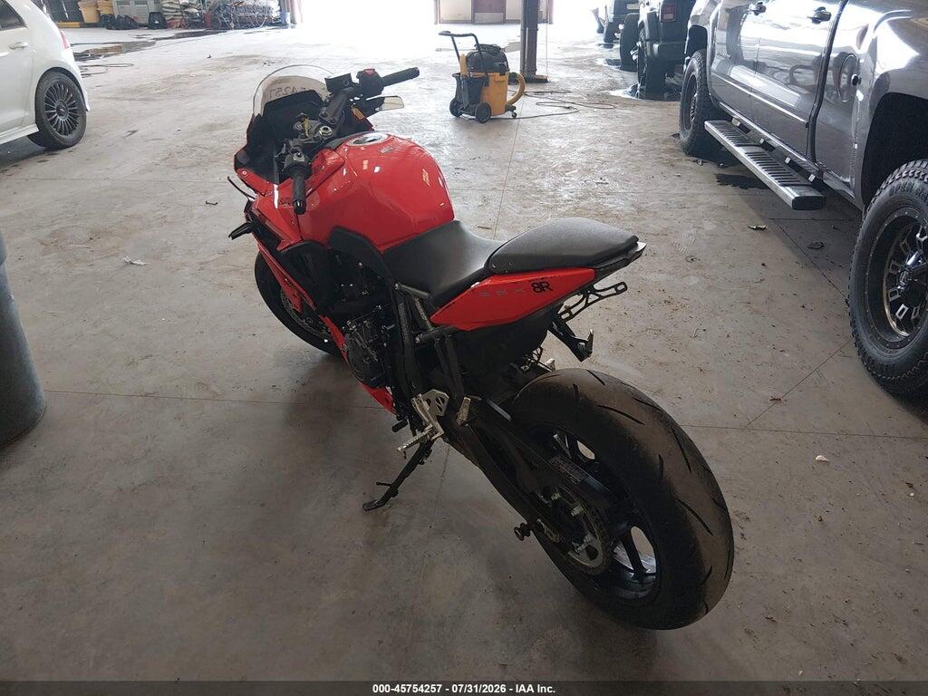 JS1EM13B2T7101835 2026 SUZUKI GSX800 photo no. 3