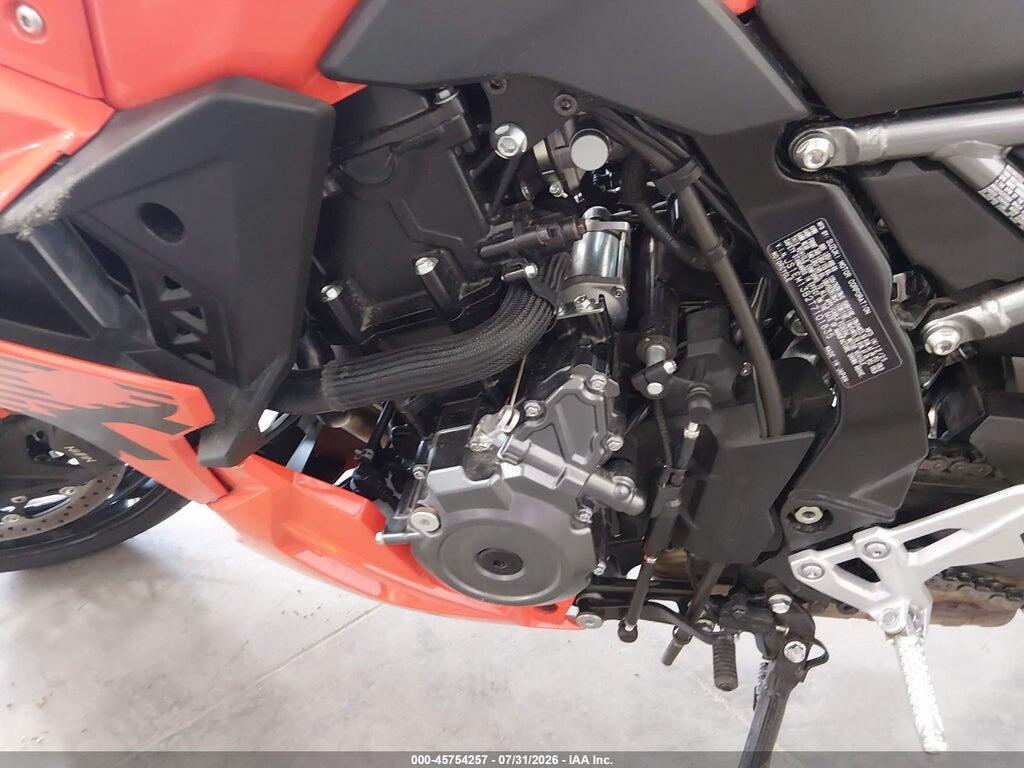 JS1EM13B2T7101835 2026 SUZUKI GSX800 photo no. 9