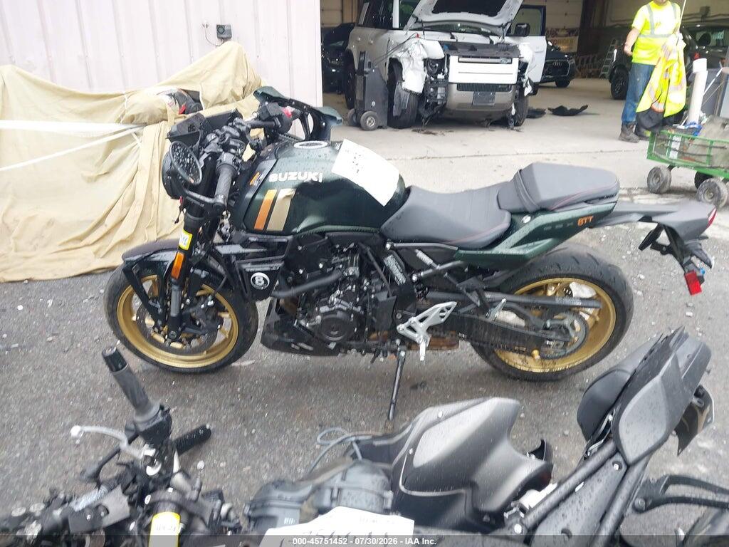 JS1EM16B3T7100415 2026 SUZUKI GSX800 photo no. 12
