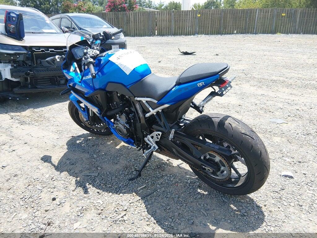 JS1EM13B8T7100835 2026 SUZUKI GSX800 photo no. 3