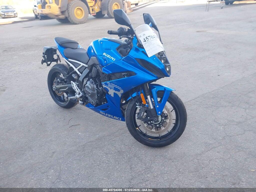 JS1EM13B4T7100654 2026 SUZUKI GSX800 photo no. 1