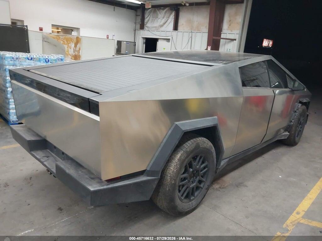 7G2CEHEDXTA090864 2026 TESLA CYBERTRUCK photo no. 4