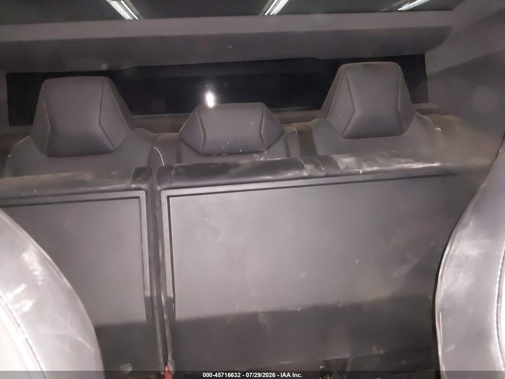 7G2CEHEDXTA090864 2026 TESLA CYBERTRUCK photo no. 8