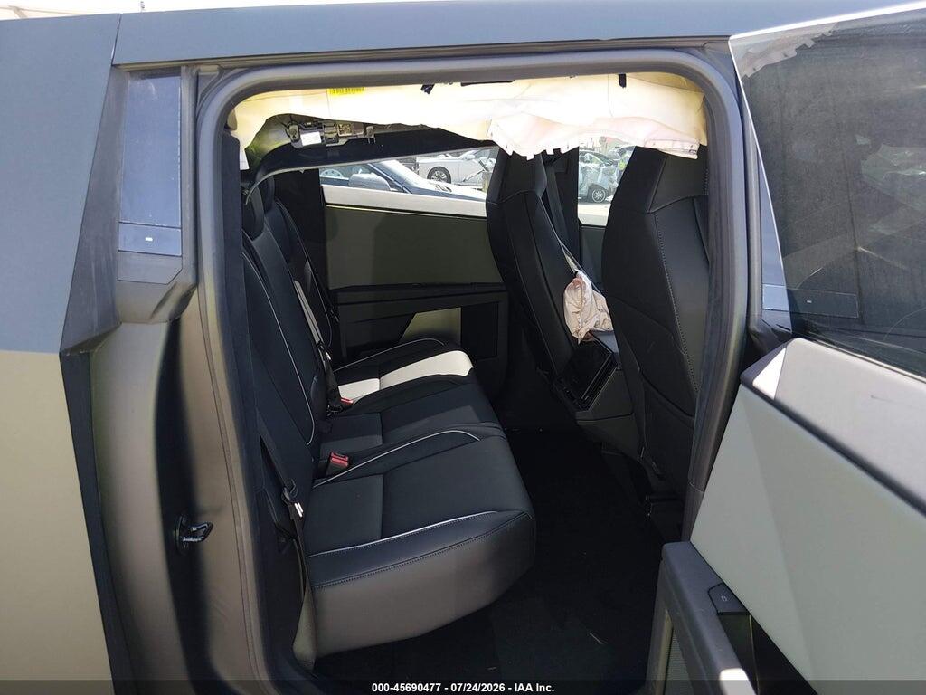 7G2CEHED4TA091413 2026 TESLA CYBERTRUCK photo no. 8