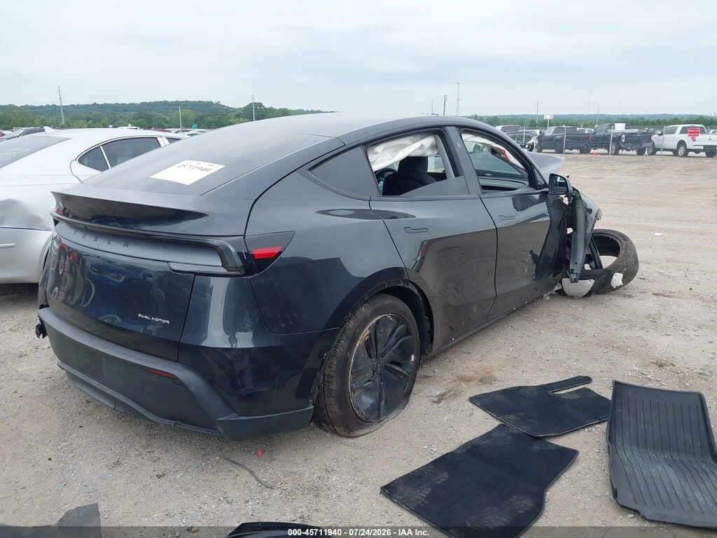 7SAYGDEE2TF411998 2026 TESLA MODEL Y photo no. 4