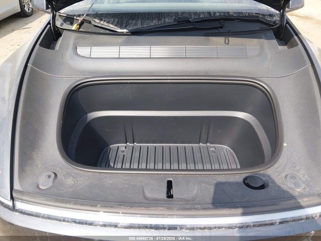 7SAYGDEEXTF388938 2026 TESLA MODEL Y photo no. 10