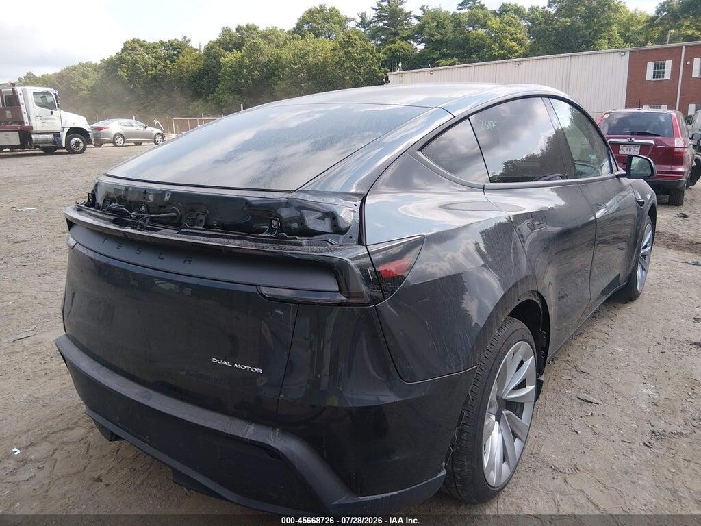 7SAYGDEEXTF388938 2026 TESLA MODEL Y photo no. 4